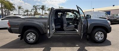 2014 Toyota Tacoma   - Photo 14 - Bakersfield, CA 93305