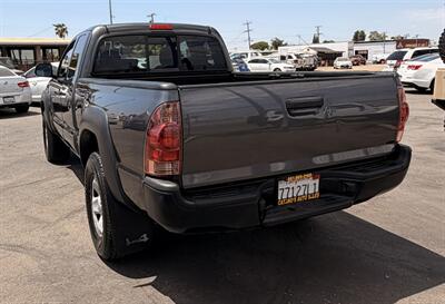 2014 Toyota Tacoma   - Photo 8 - Bakersfield, CA 93305