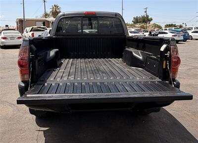 2014 Toyota Tacoma   - Photo 11 - Bakersfield, CA 93305