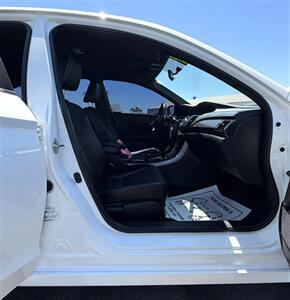 2016 Honda Accord Sport - Photo 16 - Bakersfield, CA 93305