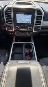2017 Ford F-350 Super Duty Platinum - Photo 27 - Bakersfield, CA 93301