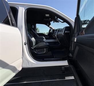 2017 Ford F-350 Super Duty Platinum - Photo 17 - Bakersfield, CA 93301