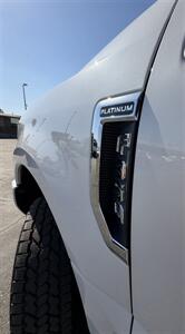 2017 Ford F-350 Super Duty Platinum - Photo 38 - Bakersfield, CA 93301