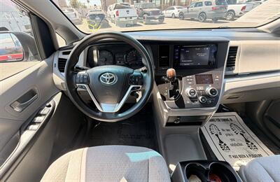 2015 Toyota Sienna LE 8-Passenger - Photo 23 - Bakersfield, CA 93305
