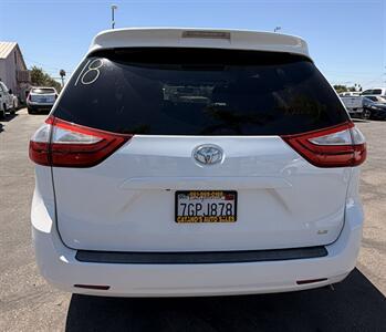 2015 Toyota Sienna LE 8-Passenger - Photo 11 - Bakersfield, CA 93305