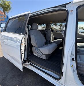 2015 Toyota Sienna LE 8-Passenger - Photo 21 - Bakersfield, CA 93305