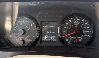 2015 Toyota Sienna LE 8-Passenger - Photo 31 - Bakersfield, CA 93305