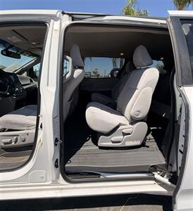 2015 Toyota Sienna LE 8-Passenger - Photo 7 - Bakersfield, CA 93305