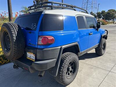 2007 Toyota FJ Cruiser   - Photo 8 - Bakersfield, CA 93305