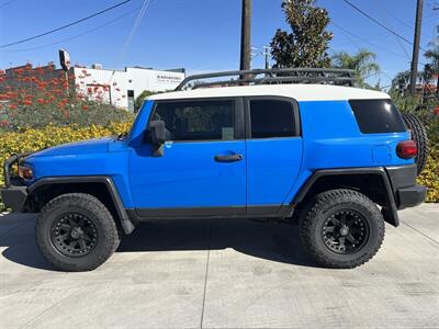 2007 Toyota FJ Cruiser   - Photo 16 - Bakersfield, CA 93305