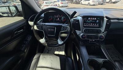 2017 GMC Yukon XL SLT   - Photo 26 - Bakersfield, CA 93305