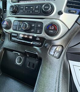 2017 GMC Yukon XL SLT   - Photo 31 - Bakersfield, CA 93305