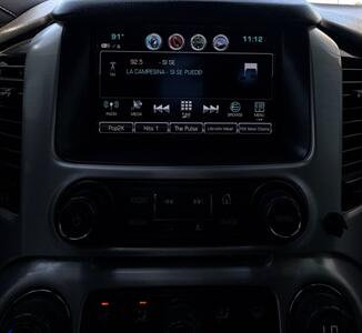 2017 GMC Yukon XL SLT   - Photo 32 - Bakersfield, CA 93305