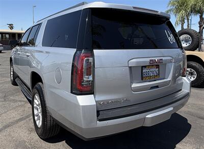 2017 GMC Yukon XL SLT   - Photo 10 - Bakersfield, CA 93305