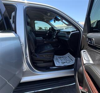 2017 GMC Yukon XL SLT   - Photo 20 - Bakersfield, CA 93305