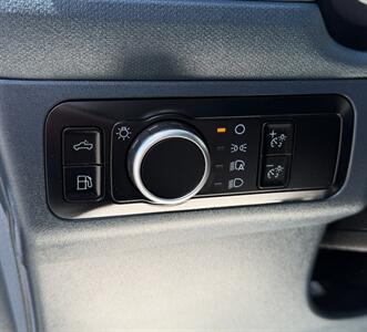 2024 Ford Maverick XL   - Photo 30 - Bakersfield, CA 93301