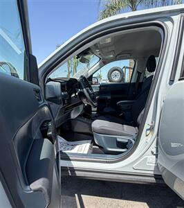 2024 Ford Maverick XL   - Photo 6 - Bakersfield, CA 93301