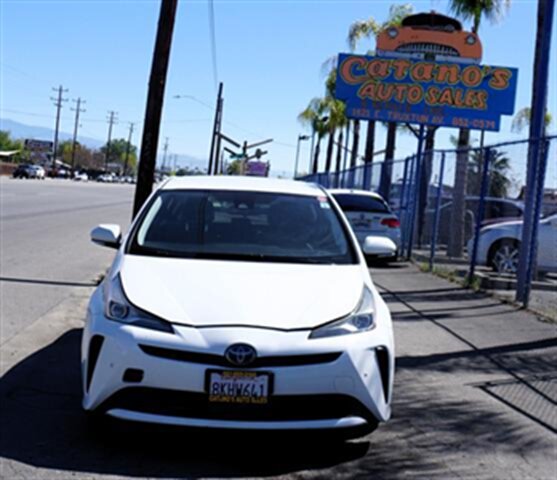 2019 Toyota Prius LE  