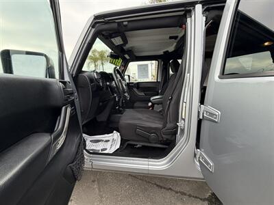 2014 Jeep Wrangler Unlimited Sport   - Photo 6 - Bakersfield, CA 93305