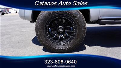 2008 Toyota Tacoma PreRunner V6   - Photo 19 - Bakersfield, CA 93301