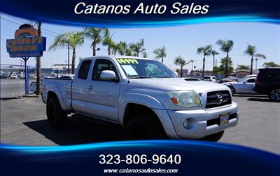 2008 Toyota Tacoma PreRunner V6   - Photo 2 - Bakersfield, CA 93301