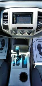 2008 Toyota Tacoma PreRunner V6   - Photo 16 - Bakersfield, CA 93301