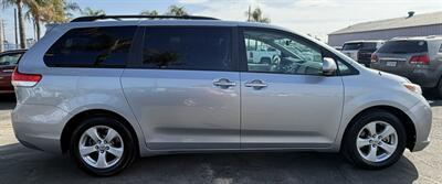 2011 Toyota Sienna LE 8-Passenger   - Photo 15 - Bakersfield, CA 93305