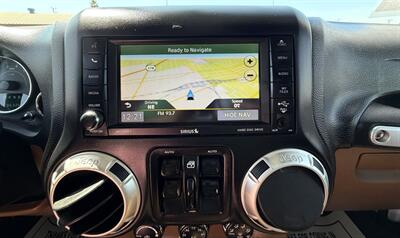 2017 Jeep Wrangler Unlimited Rubicon   - Photo 22 - Bakersfield, CA 93301