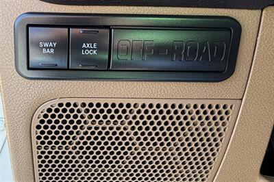 2017 Jeep Wrangler Unlimited Rubicon   - Photo 27 - Bakersfield, CA 93301