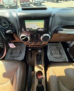 2017 Jeep Wrangler Unlimited Rubicon   - Photo 21 - Bakersfield, CA 93301