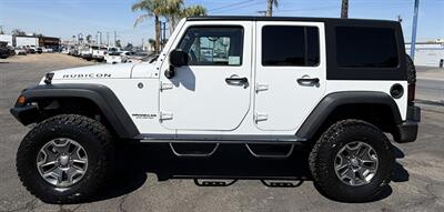 2017 Jeep Wrangler Unlimited Rubicon   - Photo 4 - Bakersfield, CA 93301