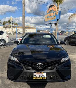 2023 Toyota Camry SE   - Photo 2 - Bakersfield, CA 93301