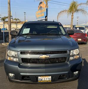 2010 Chevrolet Avalanche LT   - Photo 2 - Bakersfield, CA 93305