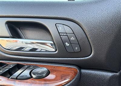 2010 Chevrolet Avalanche LT   - Photo 22 - Bakersfield, CA 93305