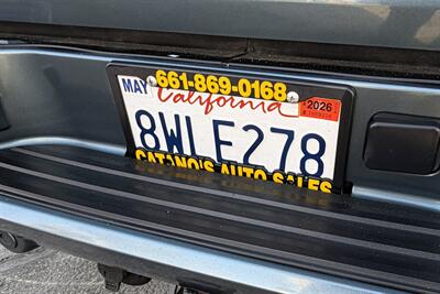 2010 Chevrolet Avalanche LT   - Photo 10 - Bakersfield, CA 93305