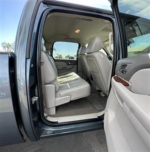 2008 Chevrolet Silverado 2500HD LTZ   - Photo 16 - Bakersfield, CA 93301