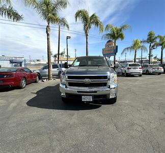 2008 Chevrolet Silverado 2500HD LTZ   - Photo 2 - Bakersfield, CA 93301