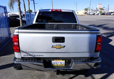 2017 Chevrolet Silverado 1500 LT Crew Cab 2WD   - Photo 4 - Bakersfield, CA 93305