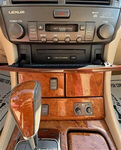 2004 Lexus LS 430 - Photo 22 - Bakersfield, CA 93305