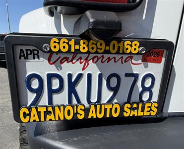 2017 Jeep Wrangler Rubicon - Photo 9 - Bakersfield, CA 93301