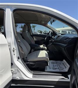 2016 Honda CR-V EX - Photo 16 - Bakersfield, CA 93301