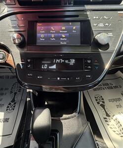 2015 Toyota Avalon XLE - Photo 22 - Bakersfield, CA 93301