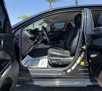 2015 Toyota Avalon XLE - Photo 6 - Bakersfield, CA 93301