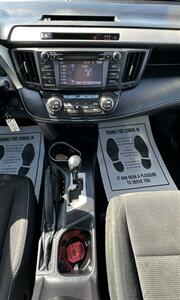 2018 Toyota RAV4 XLE   - Photo 20 - Bakersfield, CA 93301
