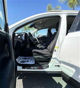 2018 Toyota RAV4 XLE   - Photo 5 - Bakersfield, CA 93301