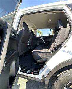 2018 Toyota RAV4 XLE   - Photo 6 - Bakersfield, CA 93301