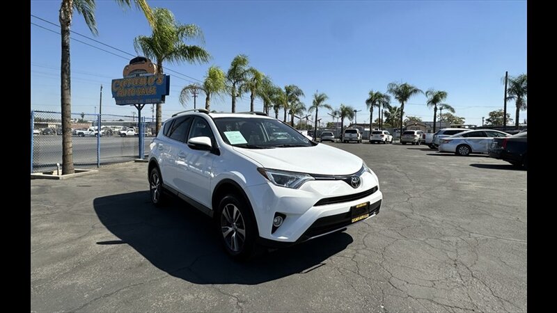 2018 Toyota RAV4 XLE  