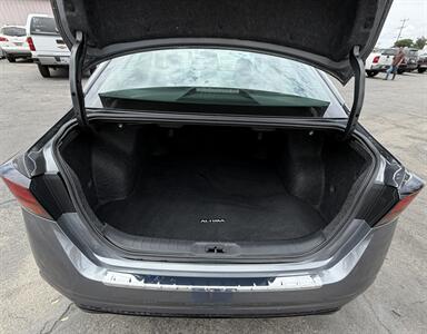 2023 Nissan Altima 2.5 SR - Photo 12 - Bakersfield, CA 93301