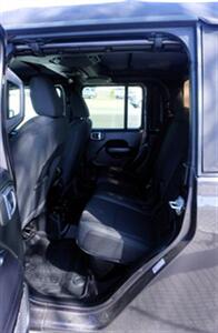 2020 Jeep Gladiator Sport S 3.6L V6 DOHC 24V 6-Speed Manual   - Photo 7 - Bakersfield, CA 93305