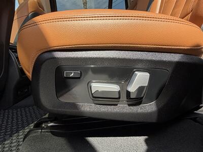 2022 BMW X7 xDrive40i   - Photo 10 - Bakersfield, CA 93301